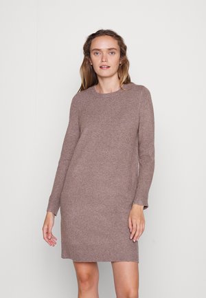 ONLRICA LIFE L/S O-NECK  - Stickad klänning - brownie melange
