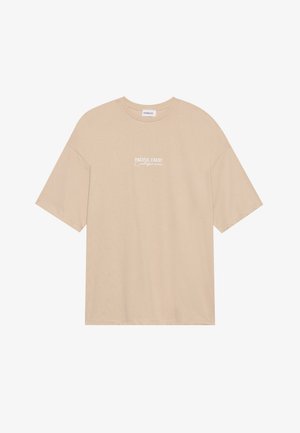 Beige katoenen t-shirt met een ronde hals en korte mouwen. De voorkant is bedrukt met "PACIFIC COAST California" in witte tekst.