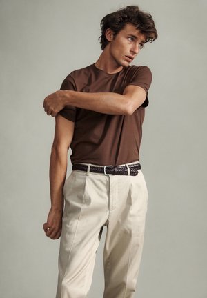 Bläck, BLÄCK - T-shirts basic - mid brown