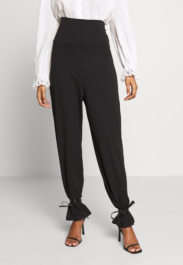 COMFY STRAIGHT LEG TROUSERS - Pantaloni - black