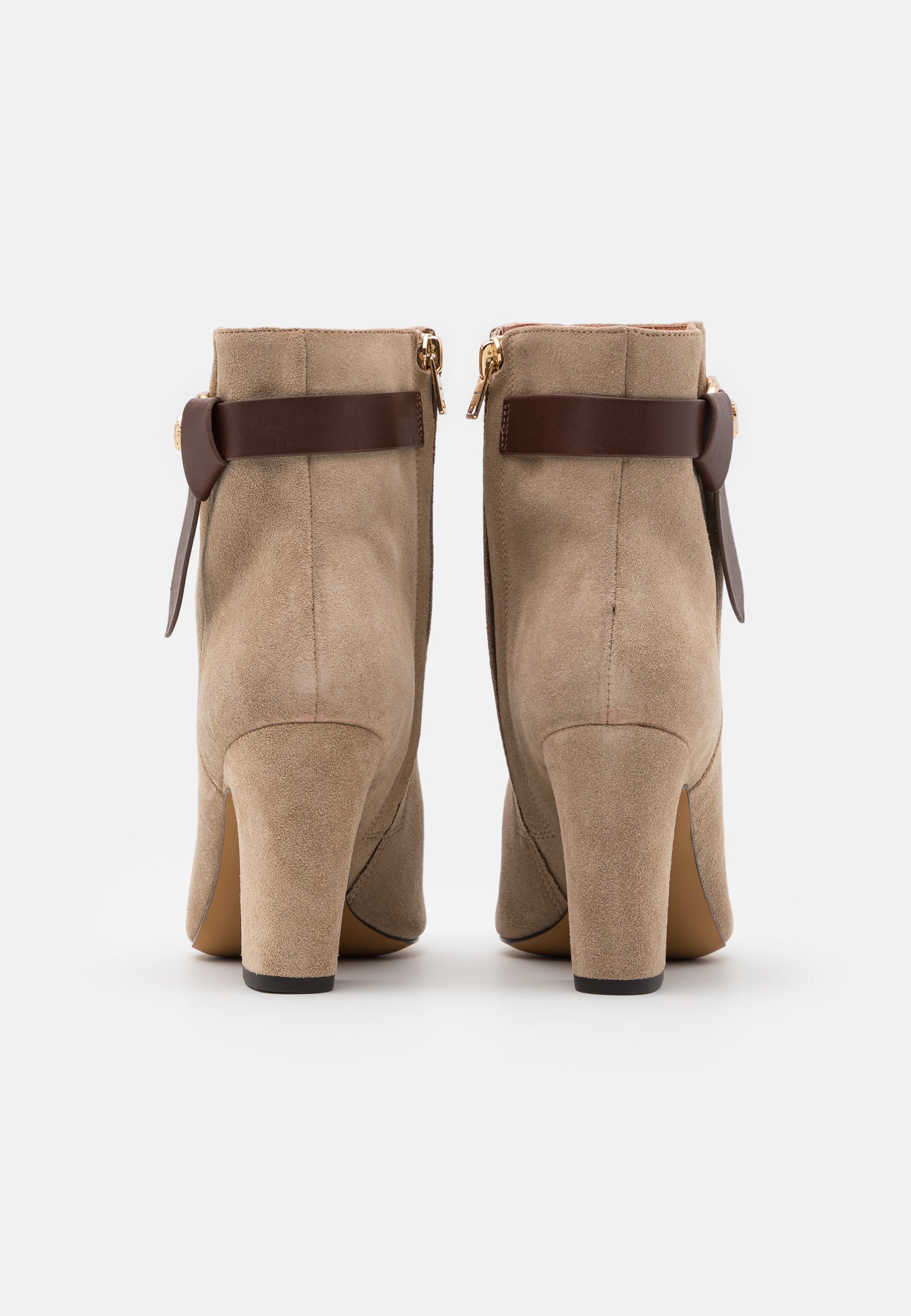coach teri bootie