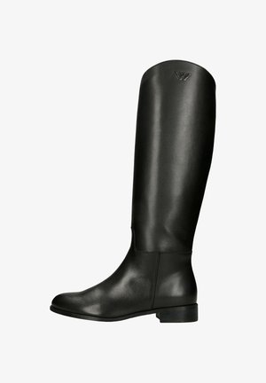 Bottes en cuir noir montantes, avec une finition lisse, un bout rond, un talon bas et un logo embossé en haut.