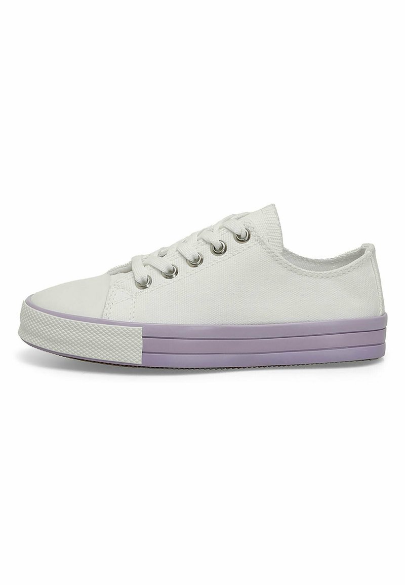 Polaris BASIC MAXE - Trainers - white - Zalando.ie