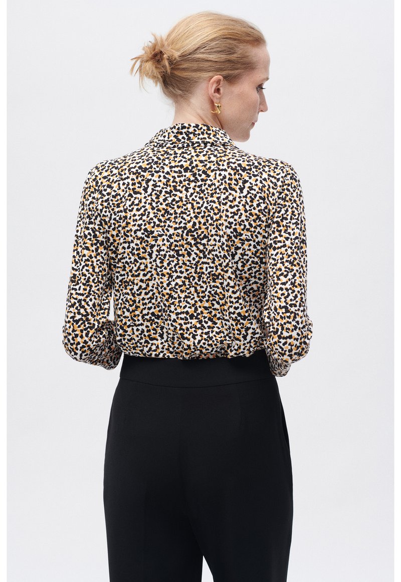 Chemise Caroll Taille S – Occasion Bon état, Bleu, Coupe Regular Féminine