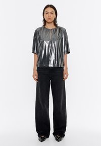 Bimba Y Lola HOMBRERAS  - Camiseta estampada - plata