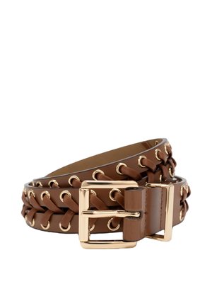 Ceinture en cuir marron avec boucle et œillets dorés, dotée d’un motif tressé sur toute la longueur.