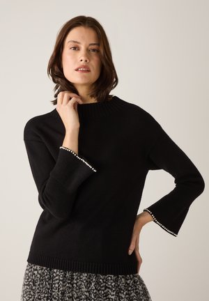 More & More MIT PERLENSAUM - Strickpullover - black