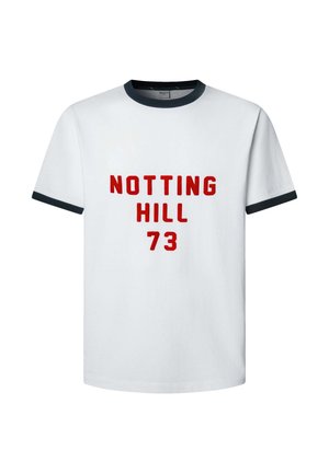 Valkoinen puuvillapaita, jossa on punainen "NOTTING HILL 73" -teksti. Raitaisa tummansininen kaulus ja hihansuut. Suora leikkaus, lyhyet hihat.