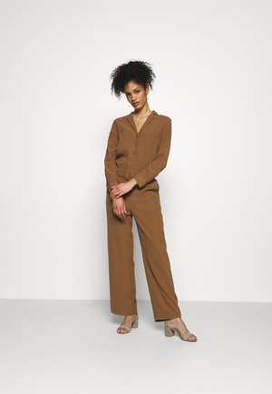 Jumpsuit - toffee