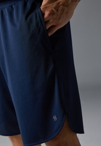 Pier One Sport LONGER FIT QUICK-DRYING SPORTS SHORTS - Športne kratke hlače - dark blue