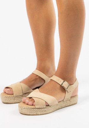 MIT RIEMCHEN - Espadrilles - beige