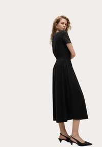 ABITO MIDI ARRICCIATO CON SCHIENA SCOPERTA - NERO - DONNA | H&M IT - Foto 2
