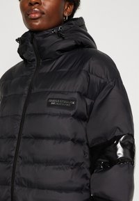 Armani Exchange - Płaszcz zimowy