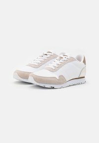 Woden NORA III - Joggesko - bright white