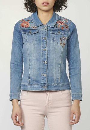 vaqueras de mujer | Moda denim en