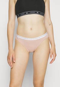 Lacoste UNDERWEAR BRIEFS 3 PACK - Fecskék - black/julienas