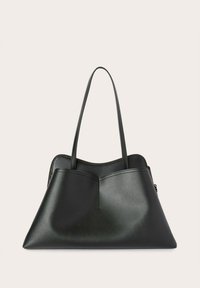 Borsa tote in pelle nera con texture, dotata di due manici lunghi, forma angolare e design a V nella parte superiore. Chiusura a zip laterale.