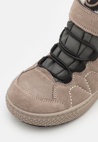 Primigi Stivaletti stringati - marmotta/peltro