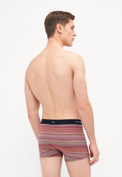 Boxer shorts rayés en mélange de coton, dotés de rayures multicolores horizontales, d'une ceinture élastique navy avec logo, et d'une coupe ajustée.