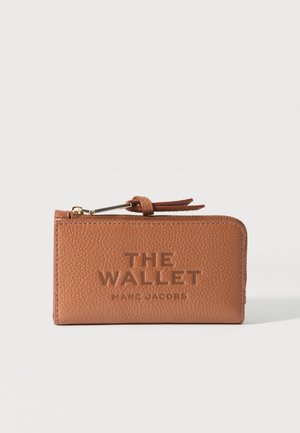 MARC JACOBS, THE MEDIUM FLAT WALLET - Pénztárca - argan oil