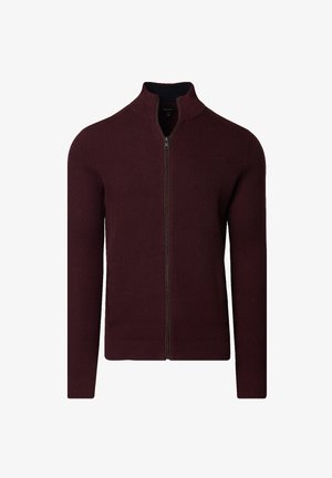 Burgundowa dzianinowa kardigan zapinany na zamek z wysokim kołnierzem, fakturowanym materiałem, dopasowanym krojem oraz prążkowanymi mankietami i dołem.