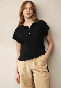 Next SHORT SLEEVE-REGULAR FIT - Pikeepaita - black