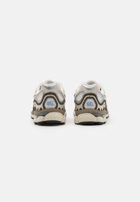 ASICS SportStyle GEL NYC UNISEX - Tossud - cream
