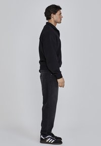 SIKSILK QUARTER ZIP  - Sweatshirt - black