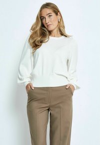 LIVA LONG SLEEVE - Stickad tröja - 220 broken white