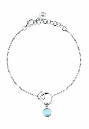 Braccialetto con catena d'argento con due anelli intrecciati e un piccolo ciondolo rotondo con pietra preziosa blu, dotato di chiusura a moschettone e maglie regolabili.