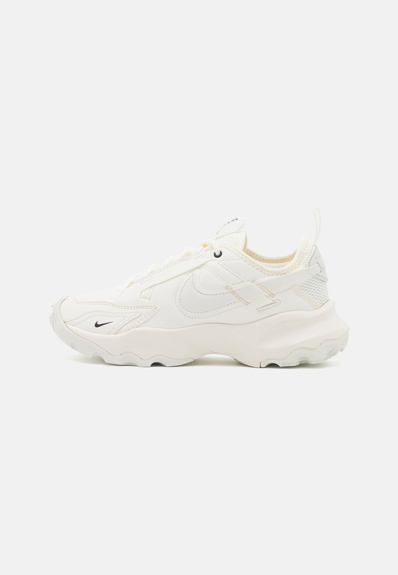 Nike Sportswear Baskets basses - white