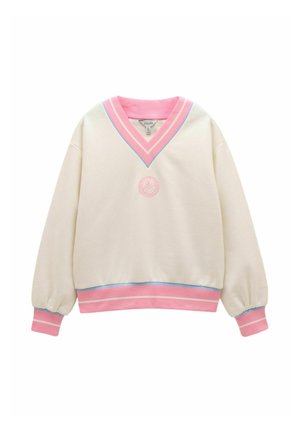 Krémový sveter s ružovo-modrými pruhovanými výstrihom do V, manžetami a lemom, s malým ružovým vyšívaným logom na hrudi.