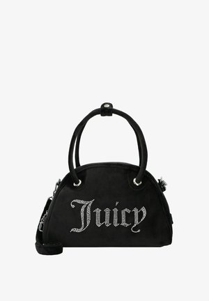 Schwarze Wildleder-Handtasche mit runder Form, doppelten Griffen und abnehmbarem Schultergurt. Mit Strassbuchstaben, die "Juicy" buchstabieren. Silberne Hardware-Akzente.