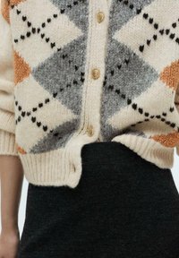 Mango Cardigan - off-white