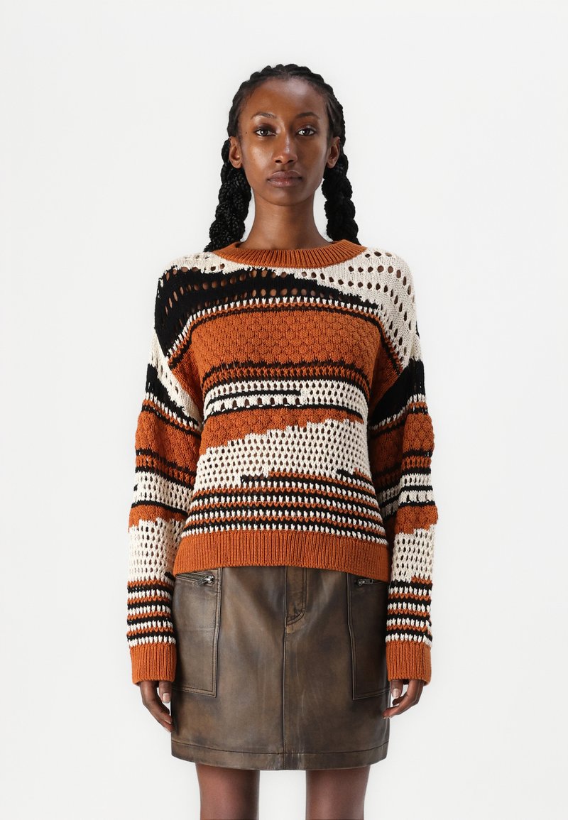VILA VIFILINA O NECK - Neule - birch/black/brown