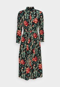 Vestito a fiori con maniche lunghe, sfondo nero, rose rosse e foglie verdi. Dotato di cintura in vita e scollo con colletto.