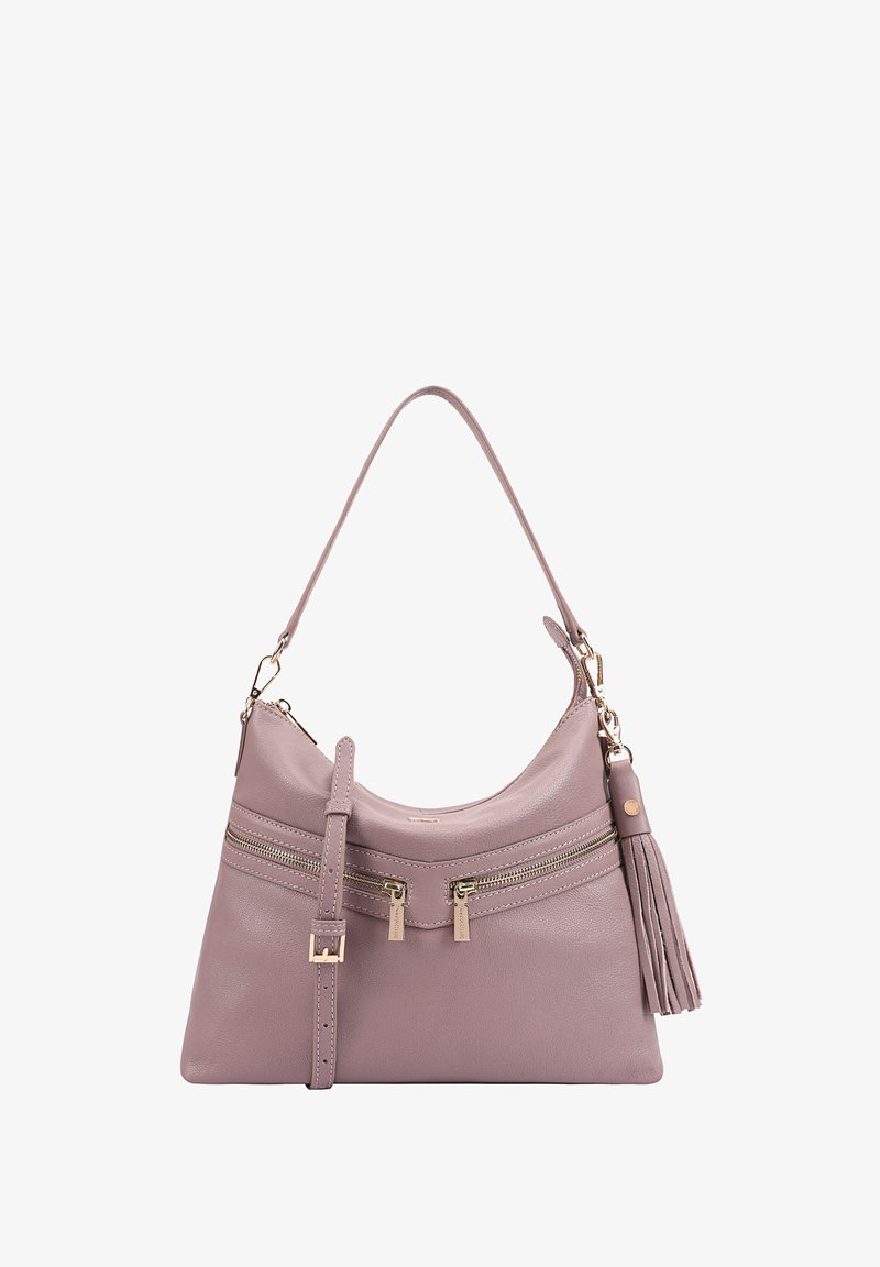 Paarse leren handtas met een gestructureerde vorm, voorzien van twee voorzakken met rits en een zijtassel. Inclusief een schouderband en gouden hardware.