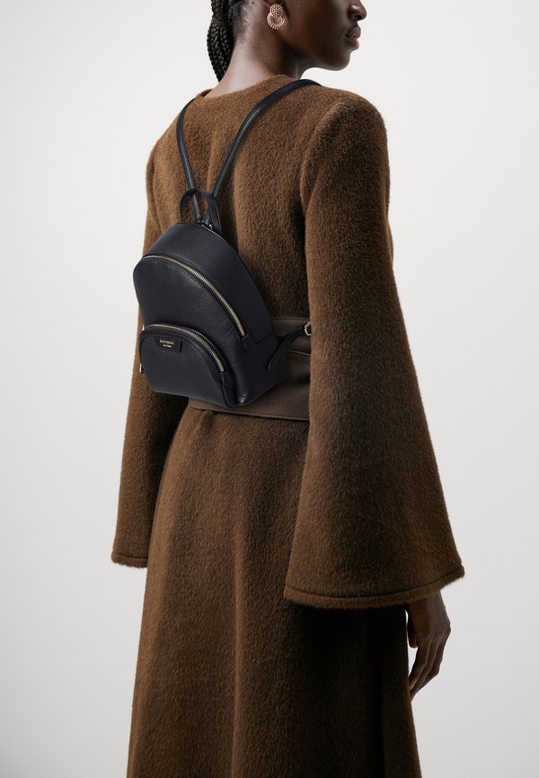 SMALL BACKPACK - Rucksack