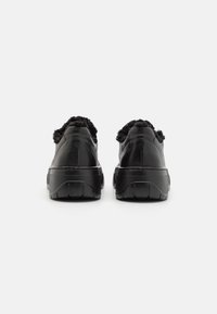 Gabor Zapatillas - black