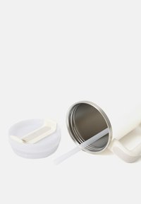 Stanley THE QUENCHER H2.O FLOWSTATE™ TUMBLER UNISEX - Drikkeflaske - cream tonal