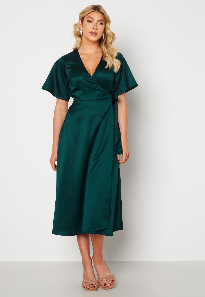 Bubbleroom BUTTERFLY SLEEVE WRAP SATIN MIDI DRESS - Vestito elegante - dark green