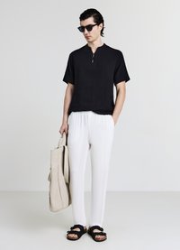 Calliope BOTTONCINI GOFFRATO - T-Shirt basic - nero ultrablack