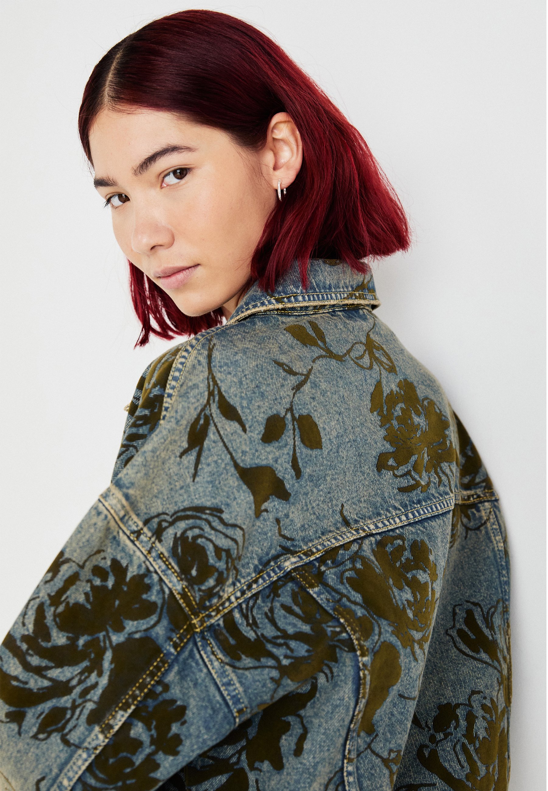 ONLY ONLMOTT FLORAL JACKET - Denim jacket - medium blue denim/blue