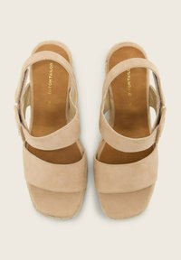 TOM TAILOR Espadrilky - sand