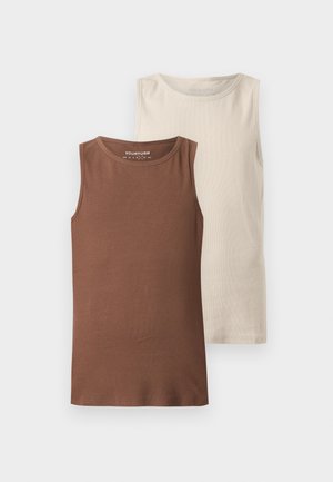 Due canottiere senza maniche con scollo rotondo, una marrone davanti e una beige dietro, esposte su uno sfondo bianco semplice.