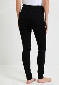 Grain de Malice OXFORD - Vaqueros slim fit - noir