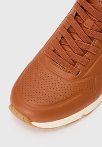Skechers UNO - Trainers - cognac