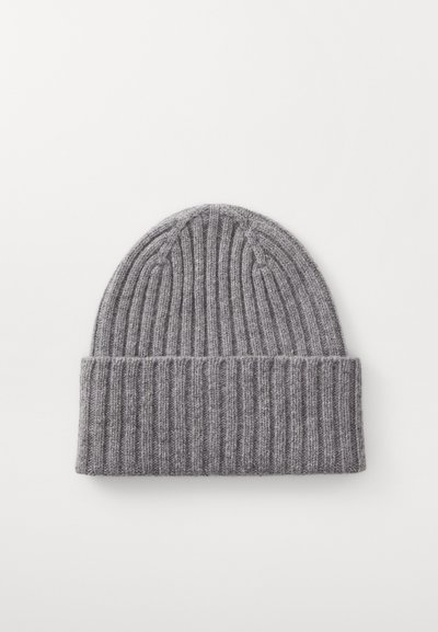 Gray knit beanie with a folded ribbed design. Made of soft material, features a textured surface with vertical stripes.