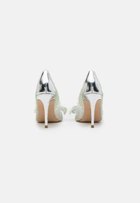 Steve Madden LUSCIOUS - Escarpins à talons hauts - clear