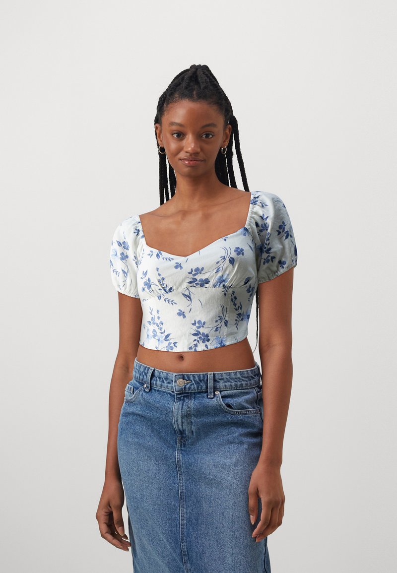 Hollister Co. - RUCHED BUST - Printtipaita - waterfall, Suurenna